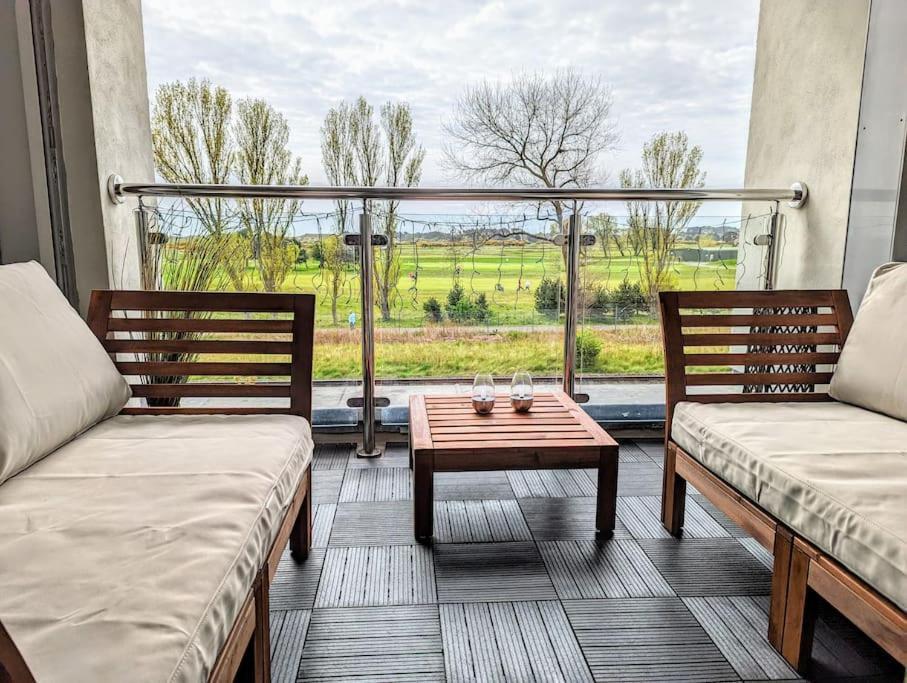 Beautiful 2 Bedroom Flat Overlooking Golf Course Carnoustie Extérieur photo